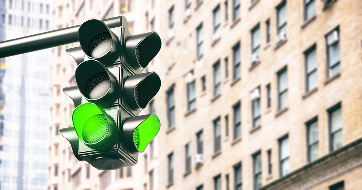 What Does the Road Sign Left Turn Yield on Green Mean in Oklahoma? | Dan The Wreck Man | The Law Office of Dan Moore 3